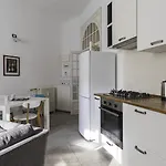 Italianway Easy - Sardegna 40 * Milan